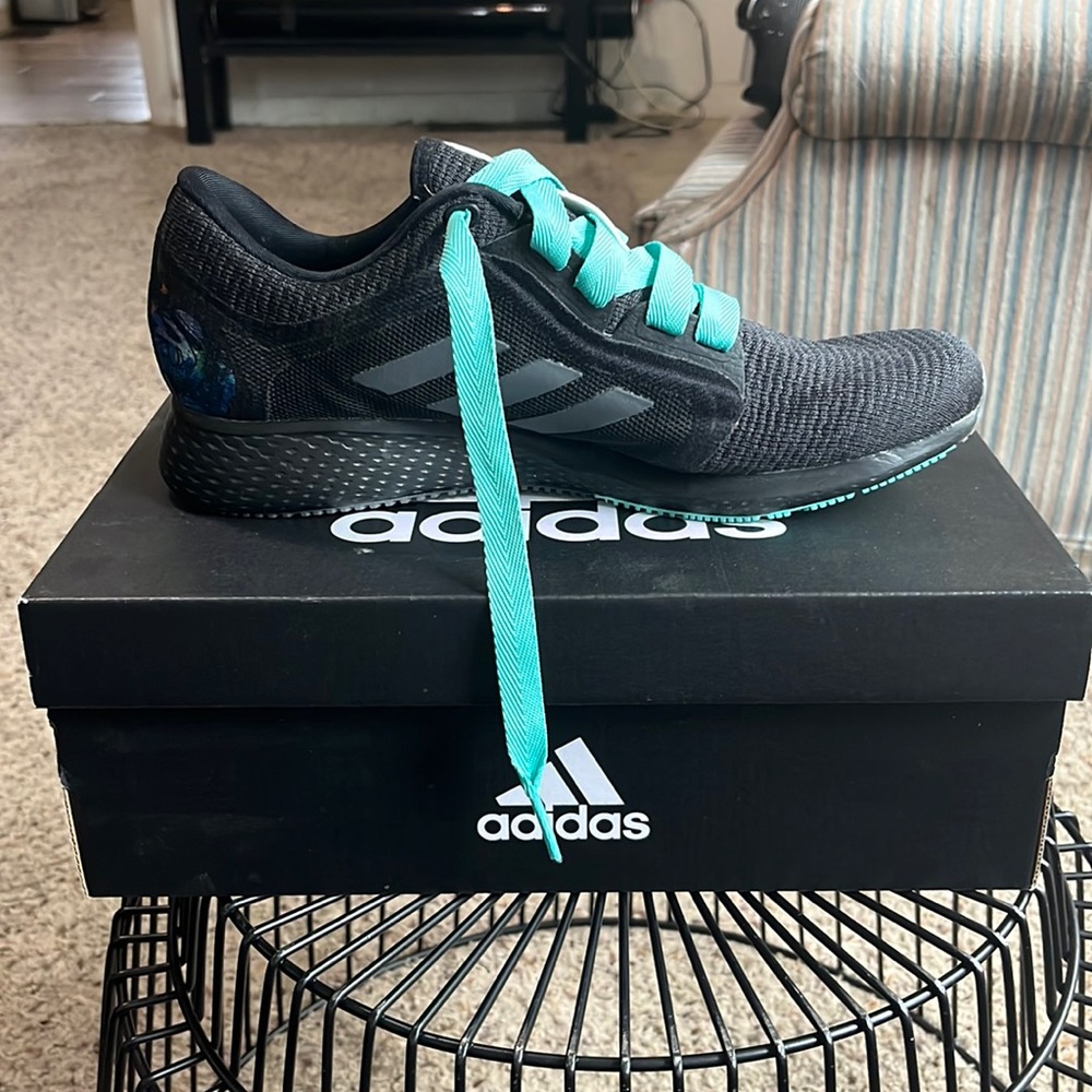 Adidas edge lux 4 running shoes. Size 9.5